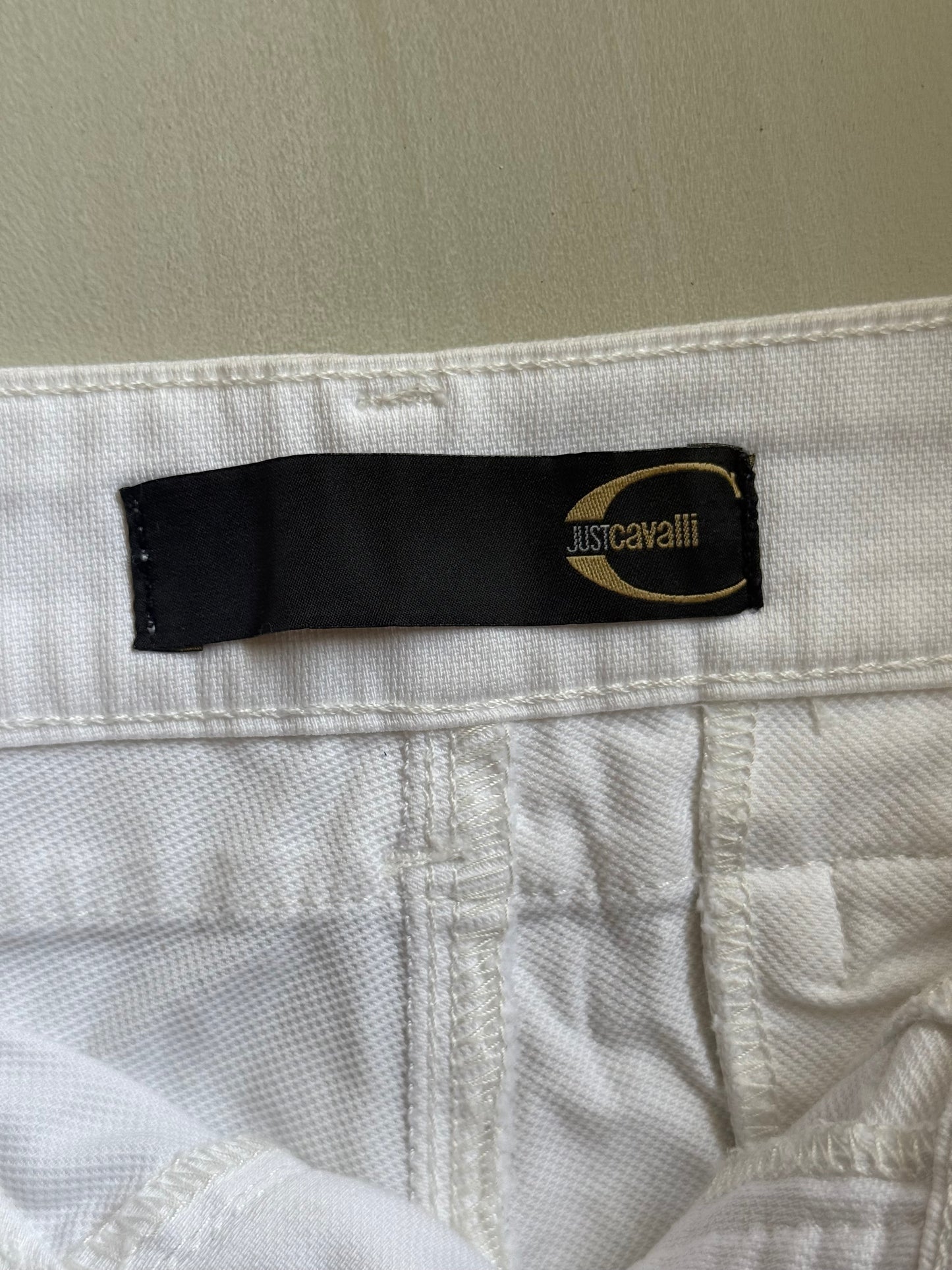 INO Shorts
