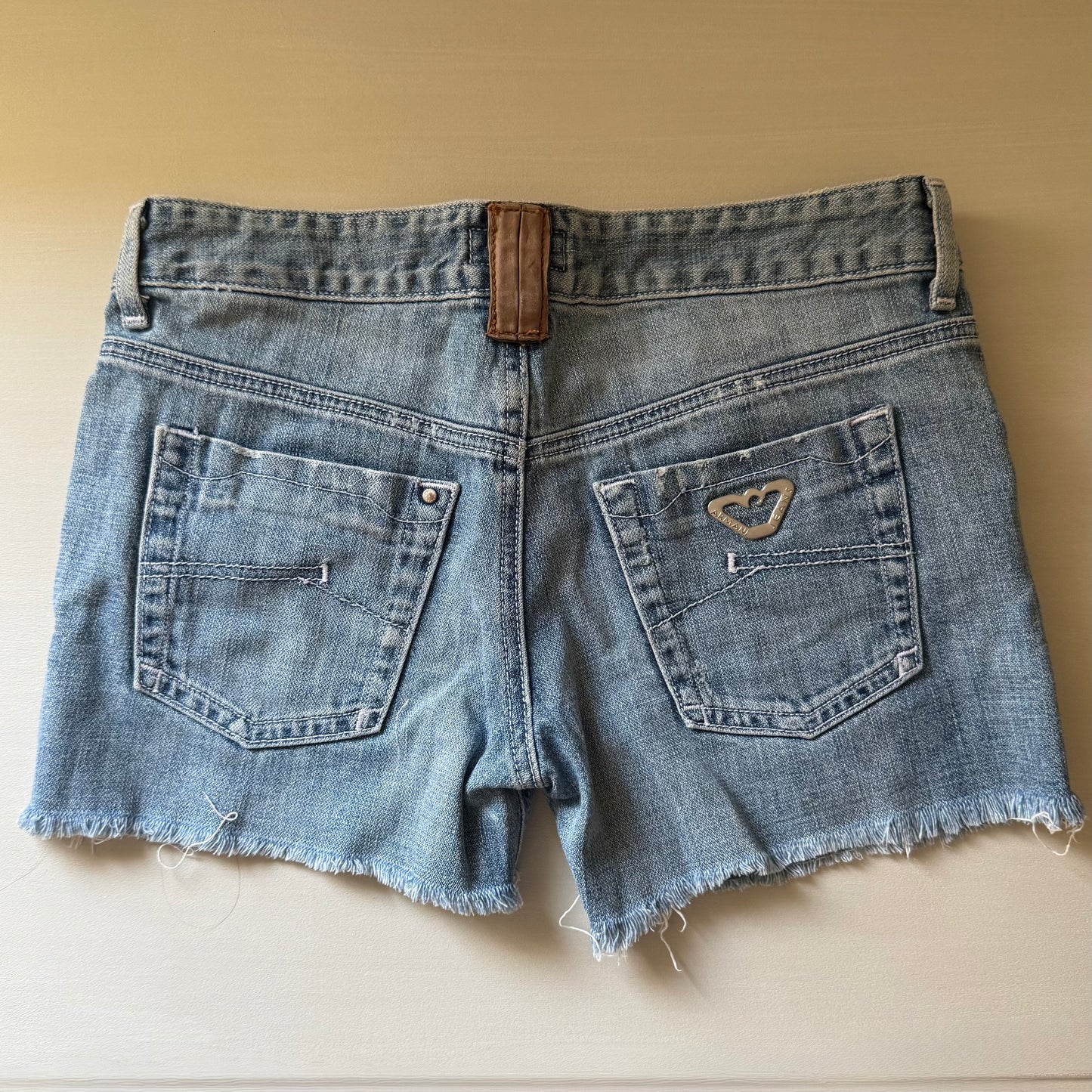 ARUMĀNI Shorts