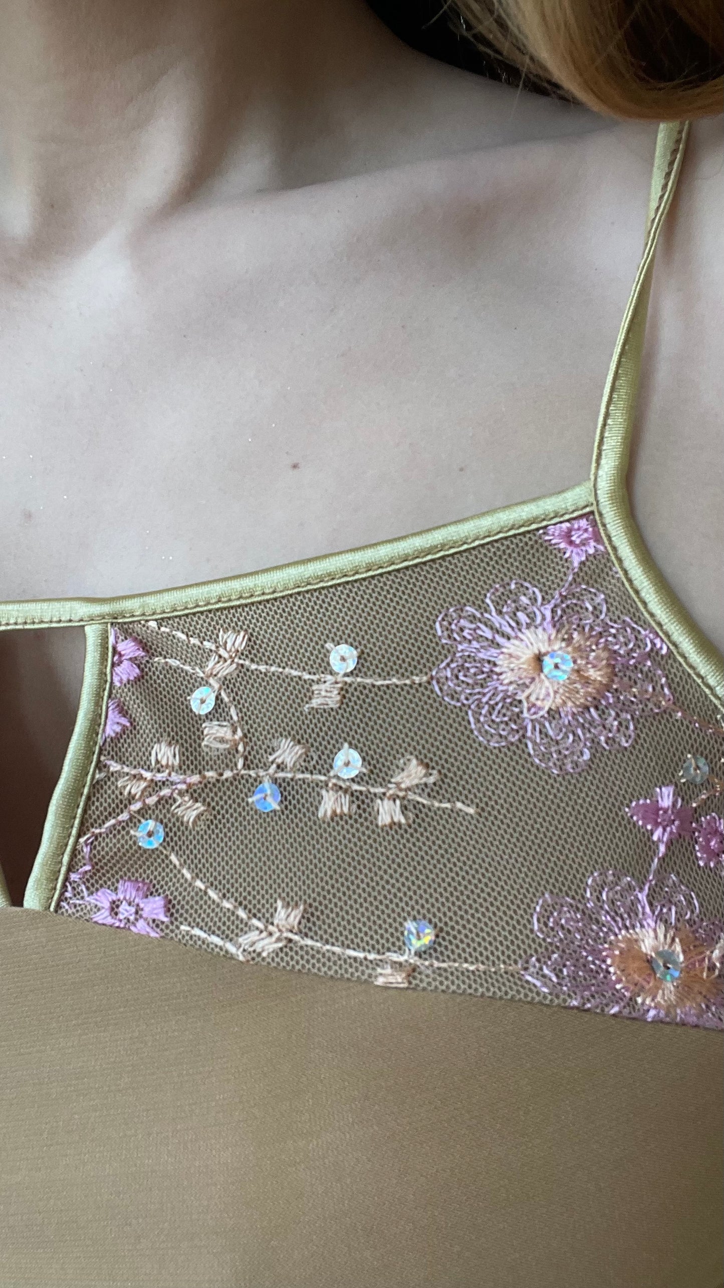 Feenhaftes Senftop mit rosa Pailletten