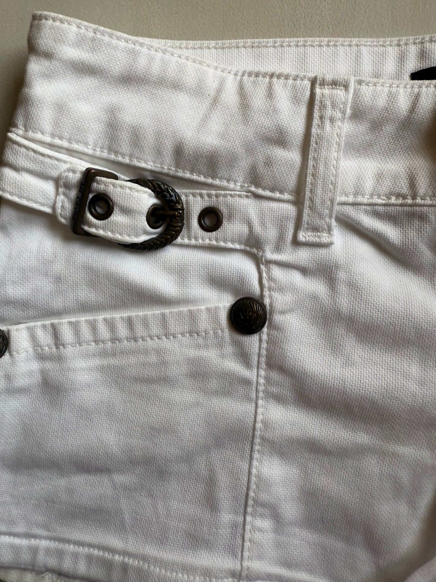 INO Shorts